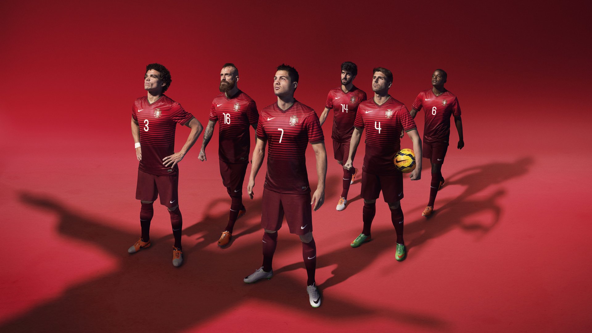 五大联赛是否建立位置互换机制加强球员战术弹性,五大联赛地位